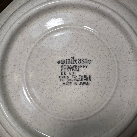 Vintage MIKASA Strawberry Festival Dinner Plate & Soup Bowl EB 801 Stoneware - Picture 11 of 14